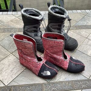 The North Face Snow Boots with Liners